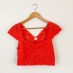 Women’s GARAGE Lace Crop Top